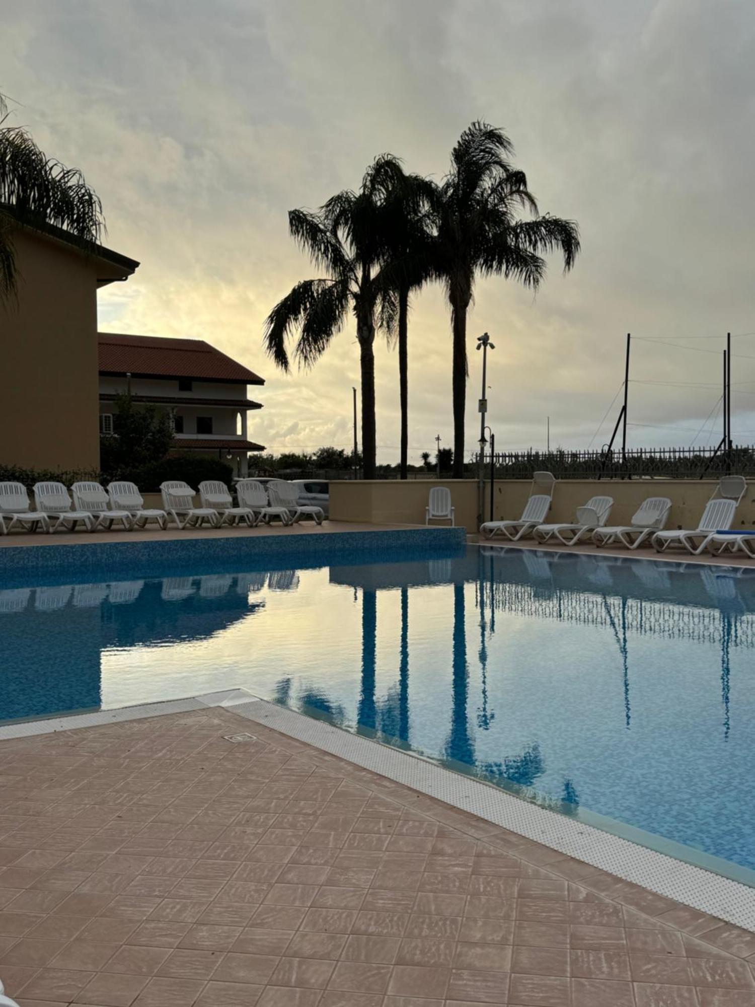 Apartamento Sabbia Di Marinella Pizzo  Exterior foto