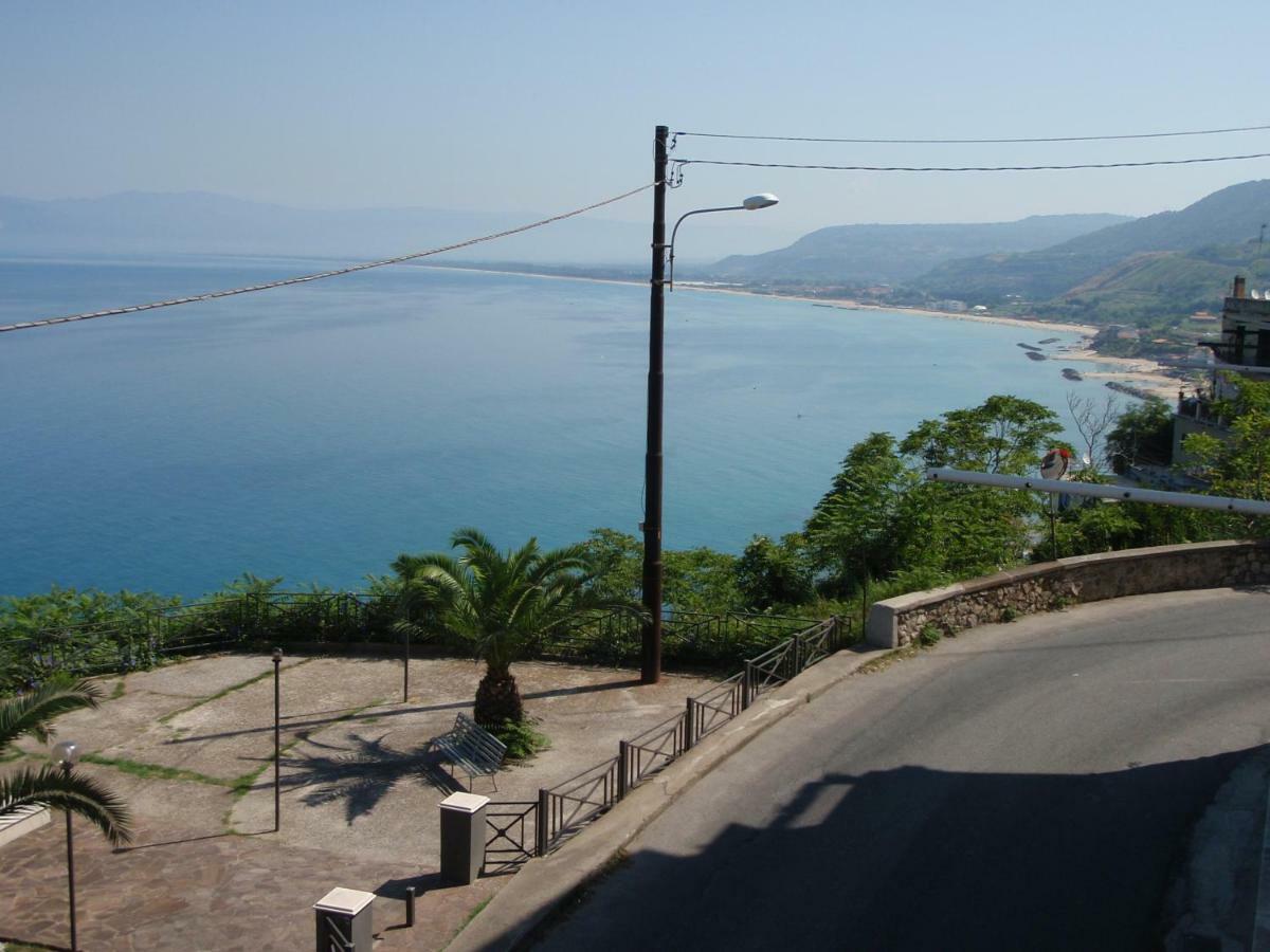 Apartamento Sabbia Di Marinella Pizzo  Exterior foto