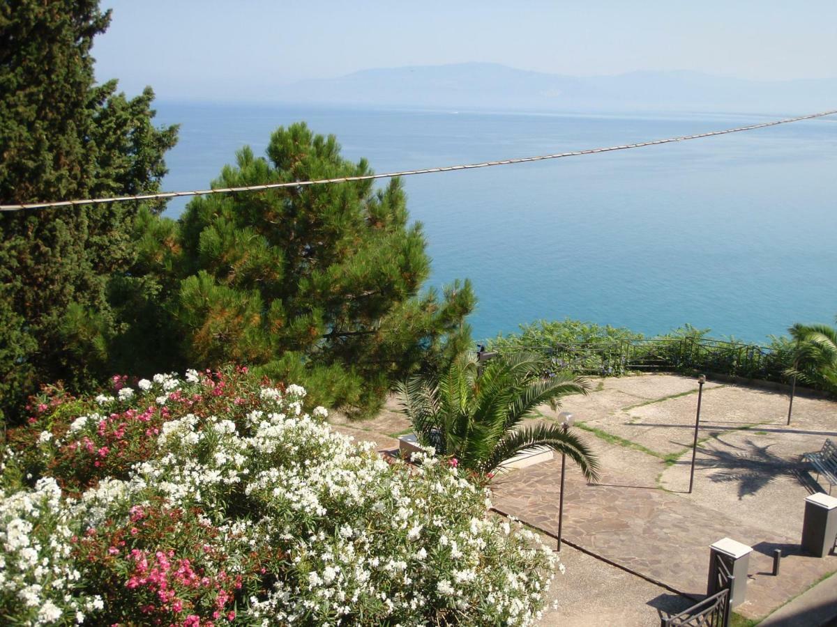 Apartamento Sabbia Di Marinella Pizzo  Exterior foto